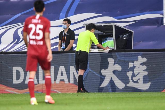 劳森17分新疆胜北控 张宁25分山西加时胜深圳