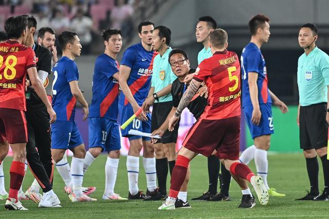 布克35分太阳送火箭3连败 掘金终结热火5连胜