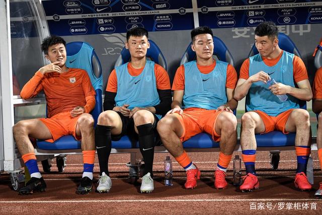 文班23分浓眉30+13詹姆斯18+5+8 马刺大胜湖人