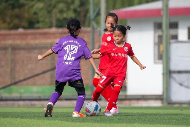 米切尔绝杀骑士7连胜送雄鹿5连败 绿军灭黄蜂