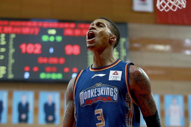 跨越半个世纪 爱尔兰绿茵老友在湖南韶山与小球员“过招”